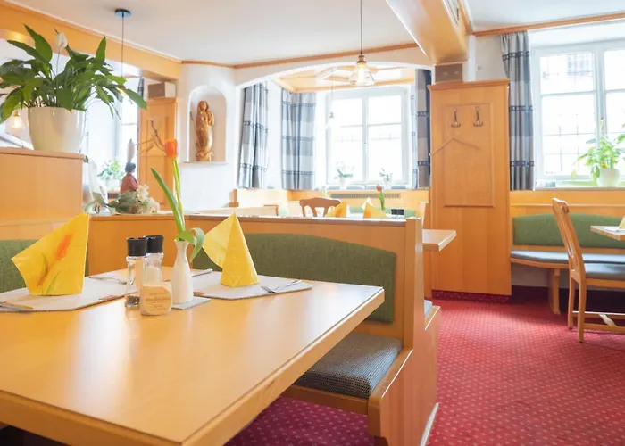 梅尔弗兰阿克森特酒店 3*